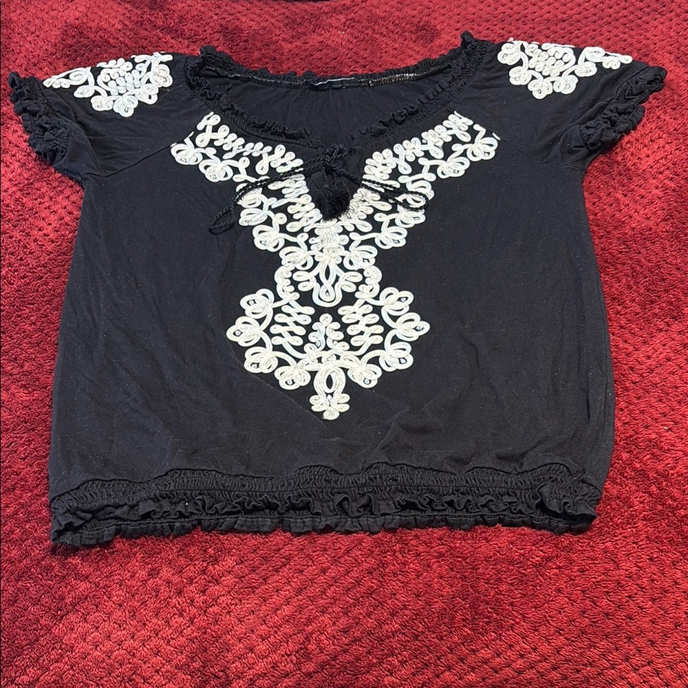 T&C Floral Company Black Cropped Embellished Blouse